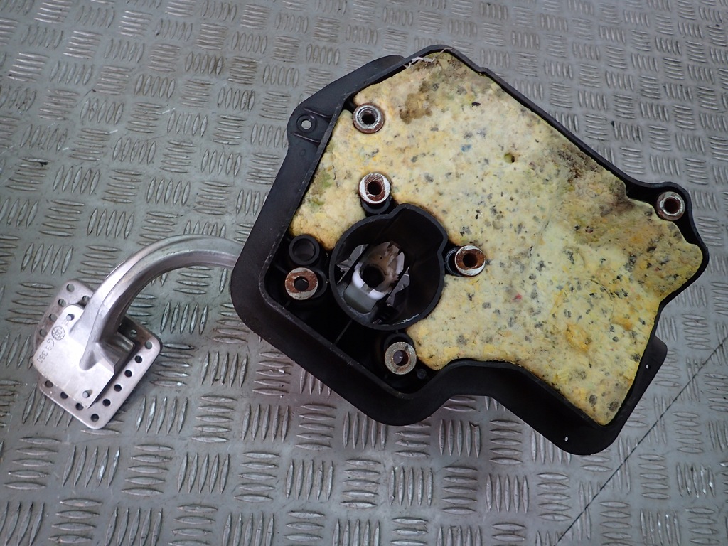 фото №4, Ferrari 612 f137 педаль гальма кронштейн накладка