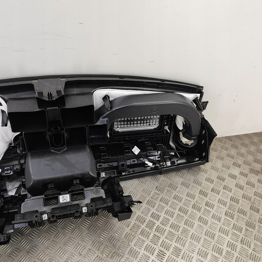 фото №6, Mercedes-benz eqb 2024 панель приладів приладова