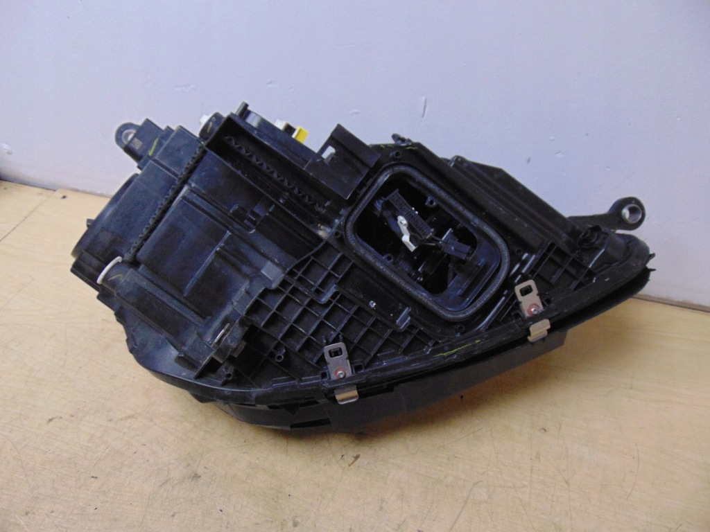 фото №13, Лампа левая перед mercedes gle w167 2019- europa