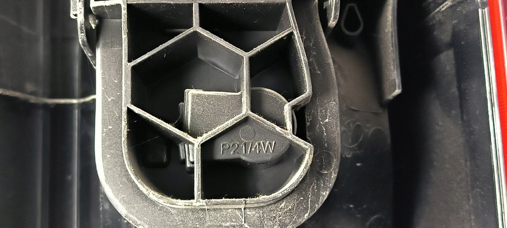 фото №4, Лампа ліва задня 9808243180 toyota proace ii