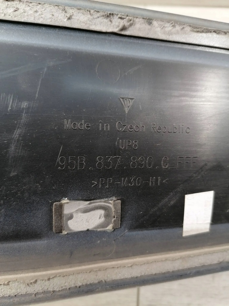 фото №11, Macan молдинг двері правий перед 95b837890