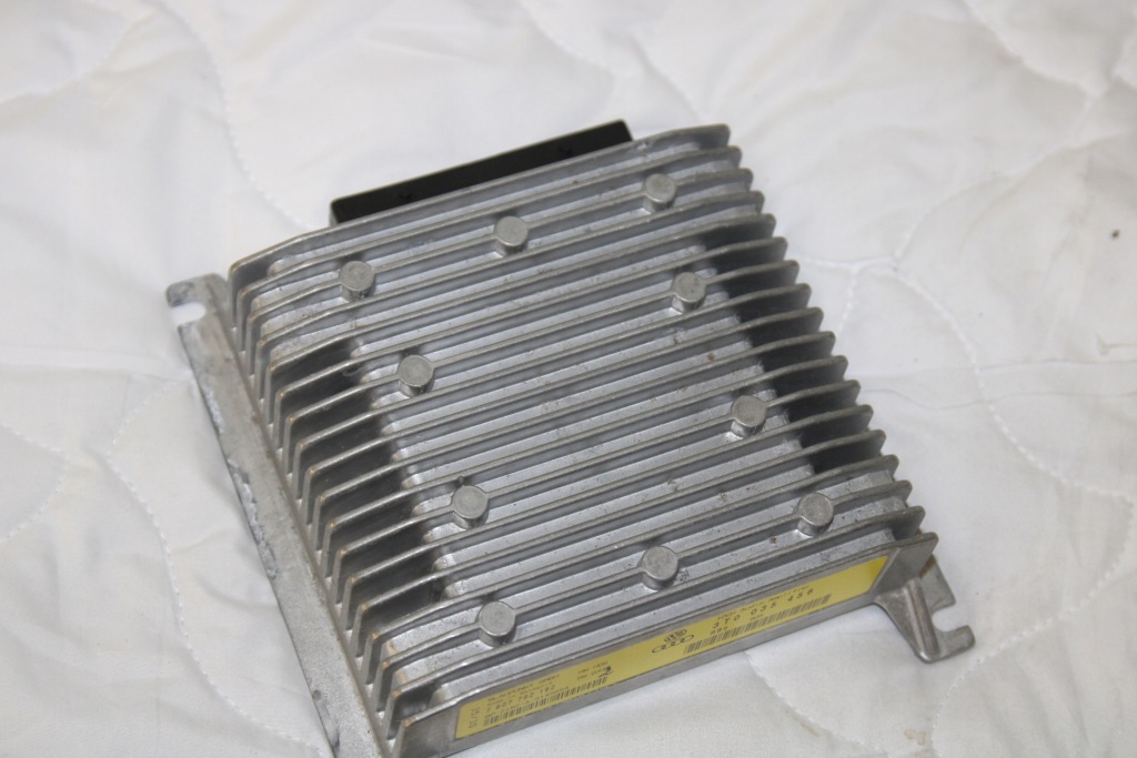 фото №1, Усилитель радио аудио skoda superb ii 3t0035456