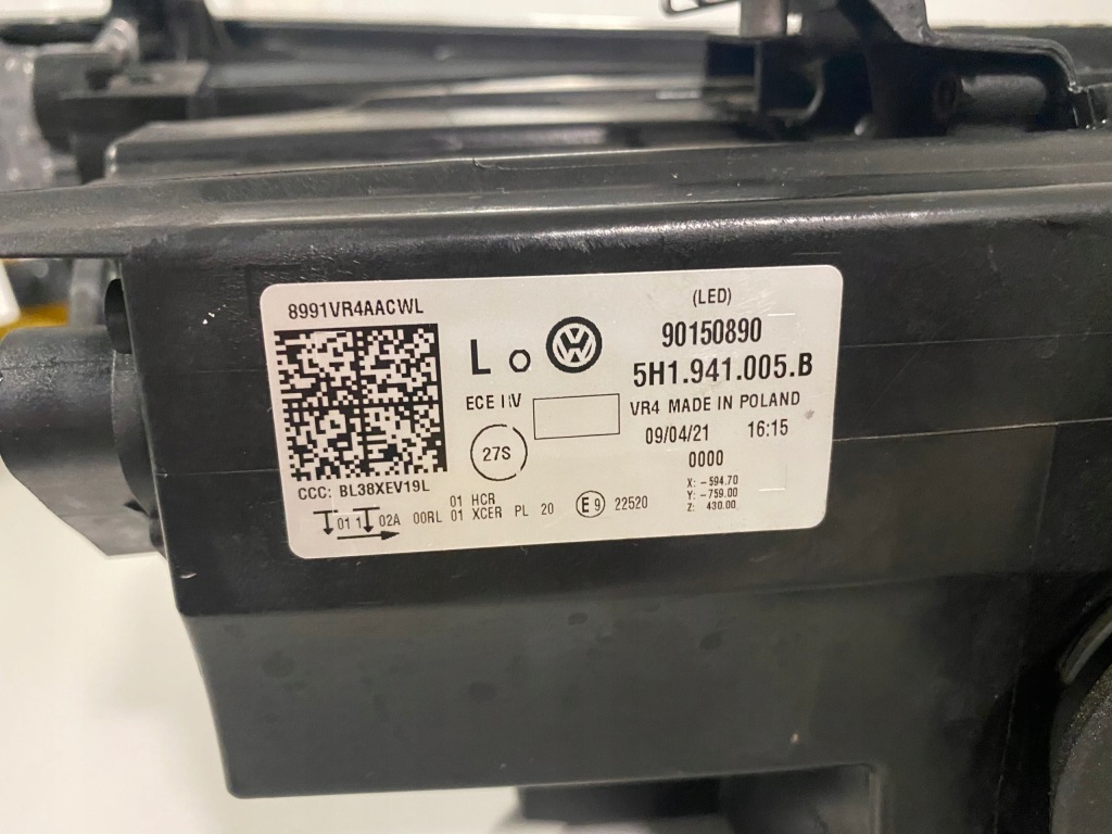 Vw golf viii 5h1941005b фара led левая европа в Украине