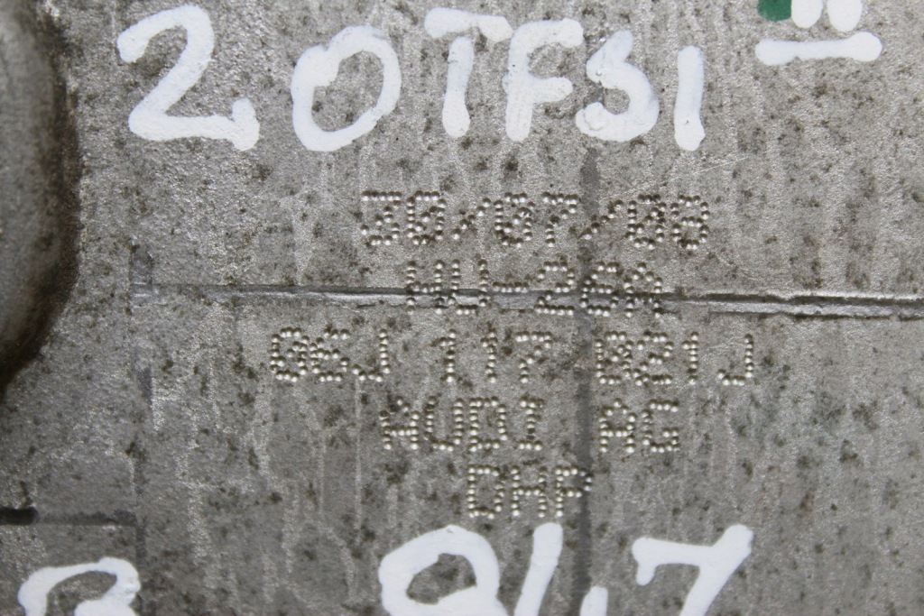 фото №6, Радіатор оливи 06j117021j octavia ii 2.0tfsi