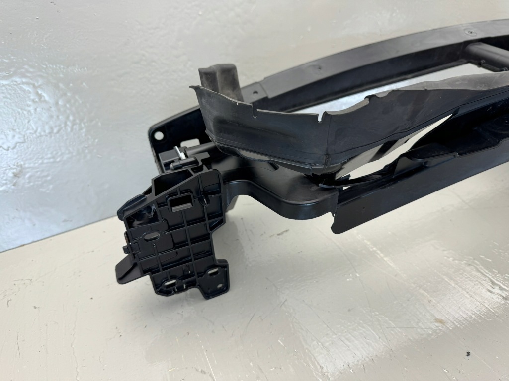 фото №7, Volvo xc60 ii 2 17r- воздуховод воздуха впуск 31425368