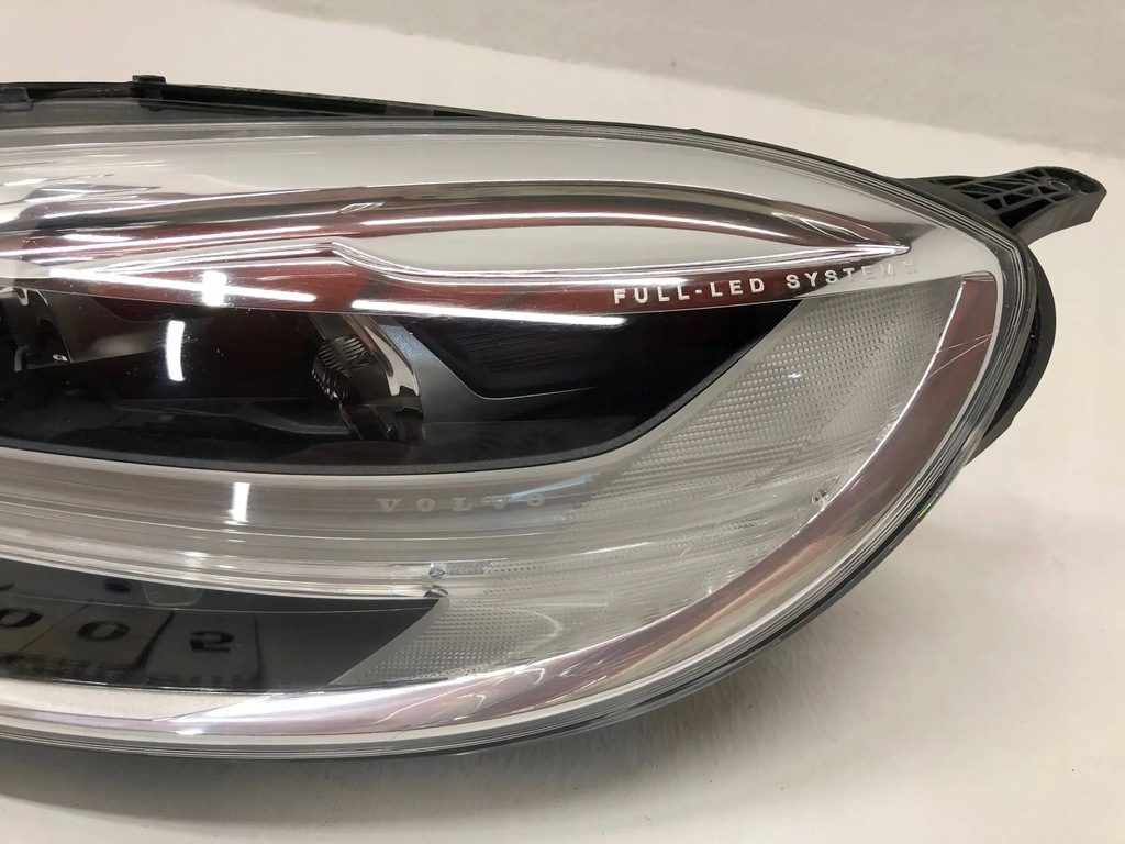 фото №10, Volvo v40 v40 cross country cc lift лампа левая full led mid 16-19