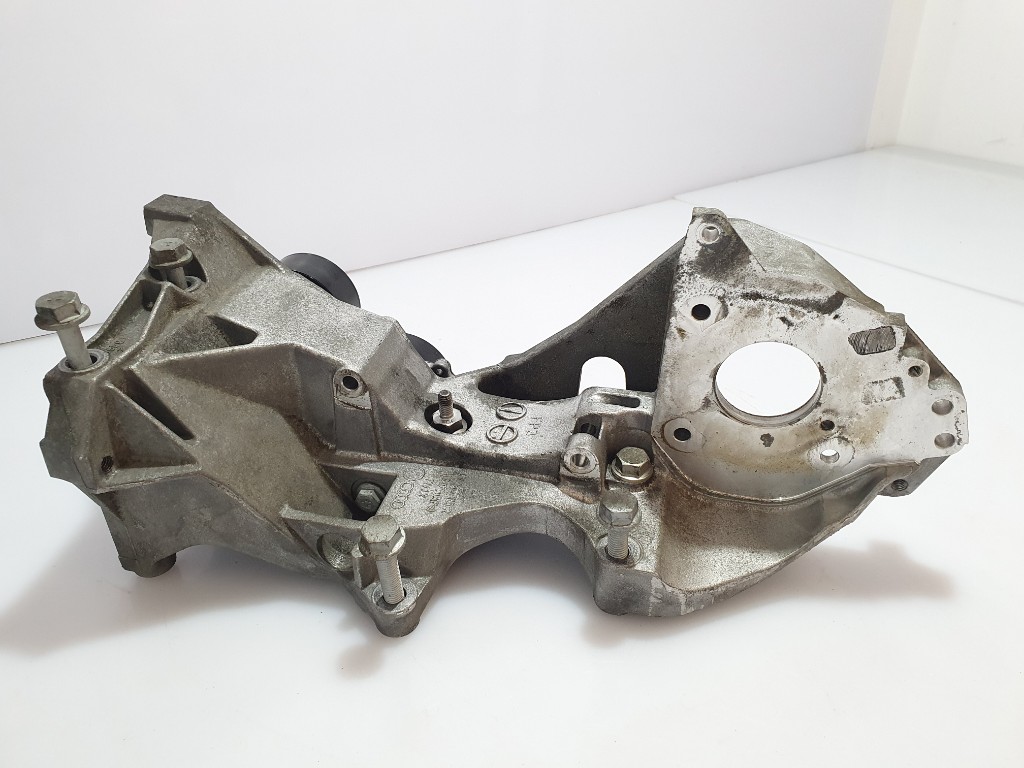 Audi a6 c7 a4 b8 2.0tdi кронштейн кронштейн держатель генератора 03l903143r +болты Недорого