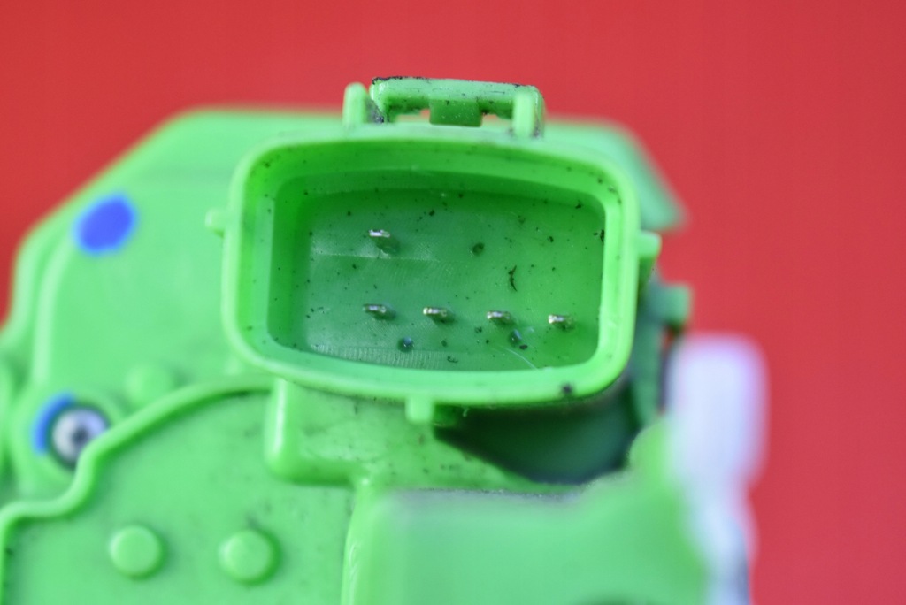 фото №6, Замок двері правий перед eu alfa romeo mito 09r