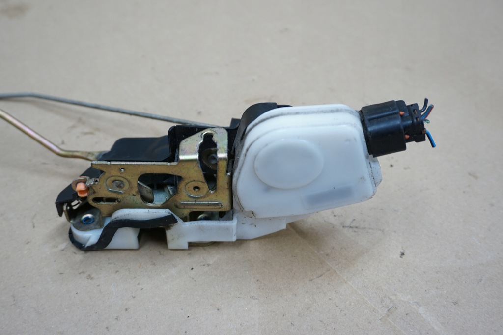 фото №6, Pajero pinin замок двері лівий перед 5-pinów eu