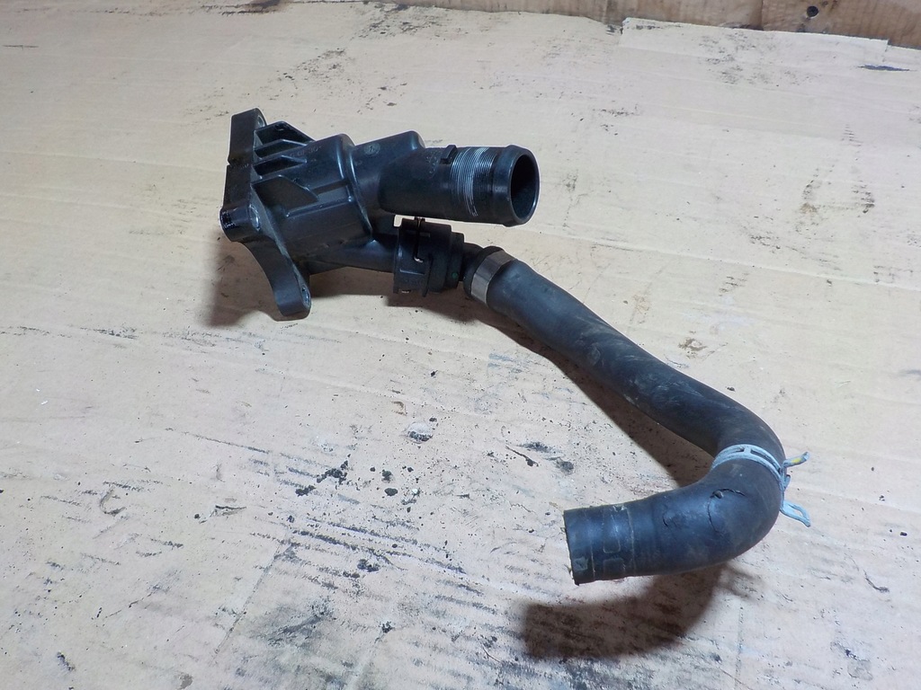 фото №7, Volvo v40 термостат корпус 31293767 2.0 дизель