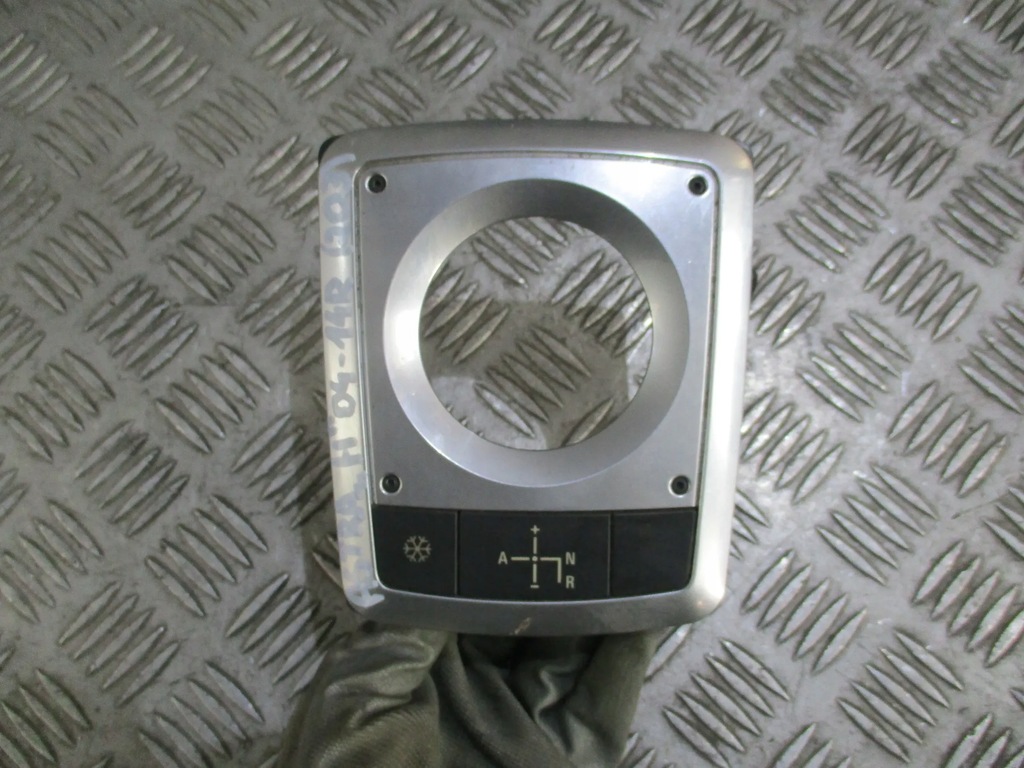 фото №1, Рамка домкрата автоматическая коробка передач opel astra h 04-12 r. kombi z20n