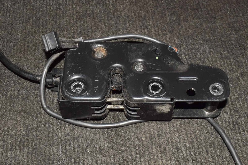 фото №5, Audi a5 s5 8t8 замок капот 8k2823746 3.0 бензин 245kw 2015 rhd