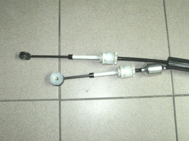 Оригінальний номер renault трос перемикання передач комплект renault clio 3 05- Недорого