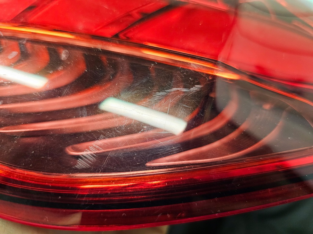 фото №11, Mercedes c-klasa w206 sedan 22r лампа права задня задня led a2069062701