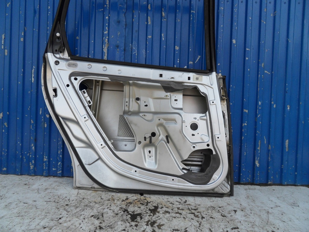 фото №11, Citroen c5 i lift 04-08 kombi дверь задняя левый ezrc