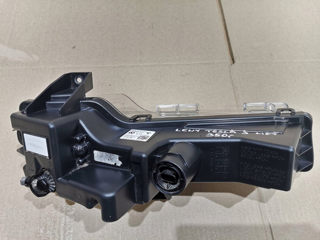 Tesla model 3 lift 20- протитуманна фара лівий перед передній 1507932-10-c Зі Шроту