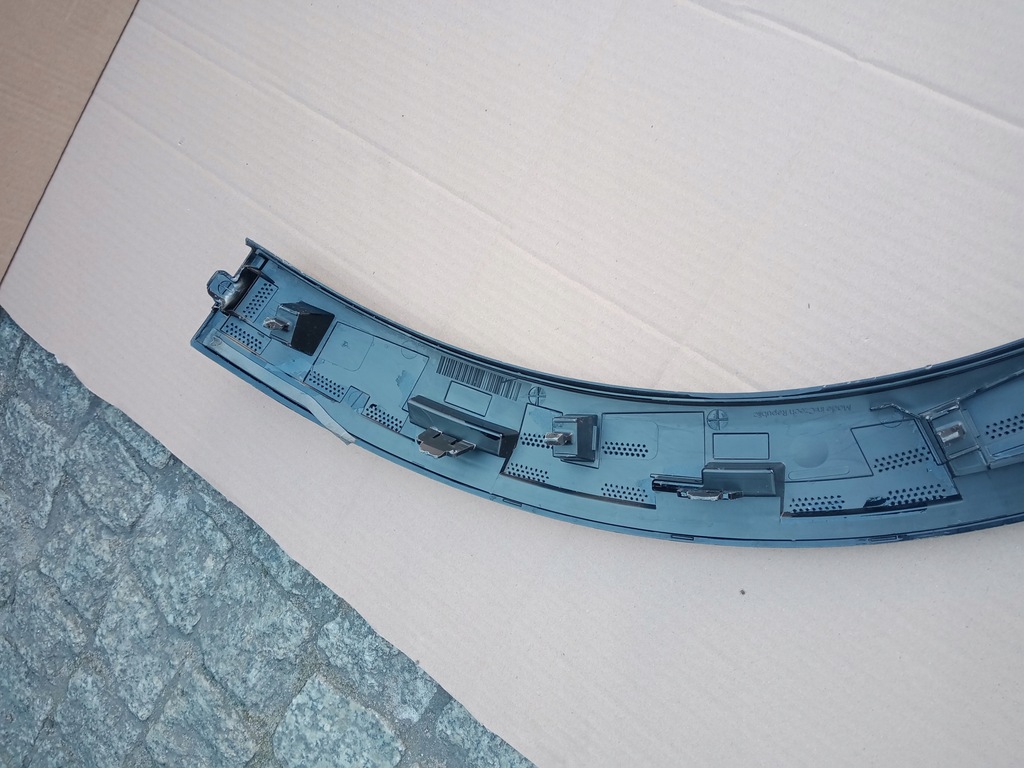 фото №8, Porsche cayenne coupe правая молдинг крыла задняя