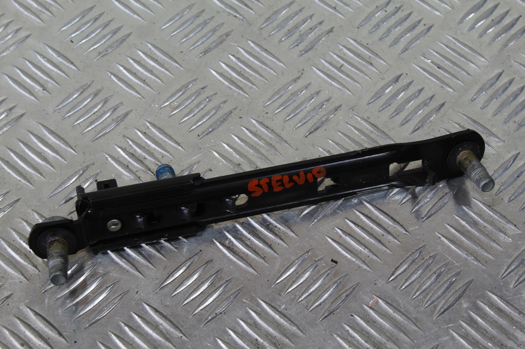 фото №1, Регулировка ремней alfa romeo stelvio 68102536ab