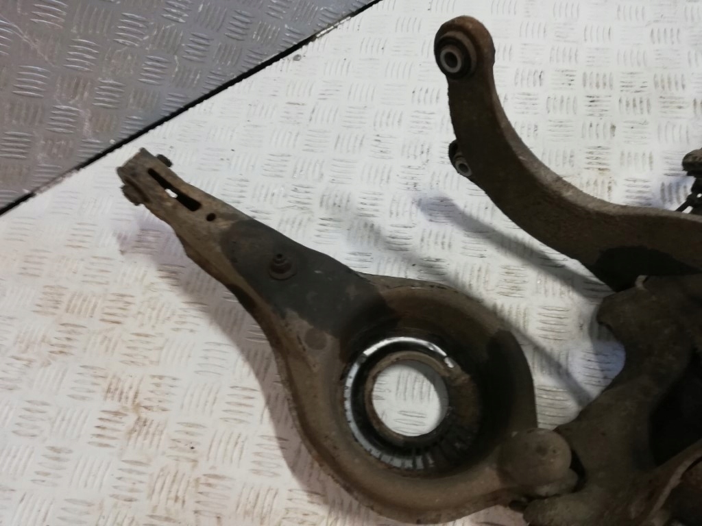 фото №6, Ford grand c-max mk2 поворотний кулак ступиця задня права