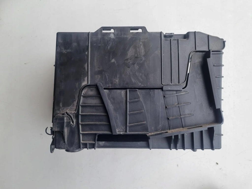 фото №1, Peugeot 207 основание корпус аккумулятор 9801801880