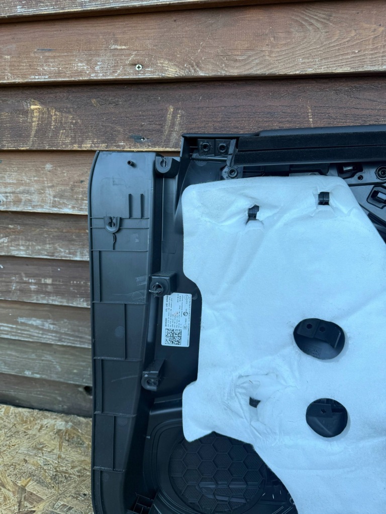 Обшивка обивка дверь левая сторона opel insignia b gsi 39138290 Цена