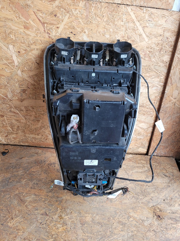 фото №10, Панель кондиционера idrive часы drewno mercedes w205 w-205