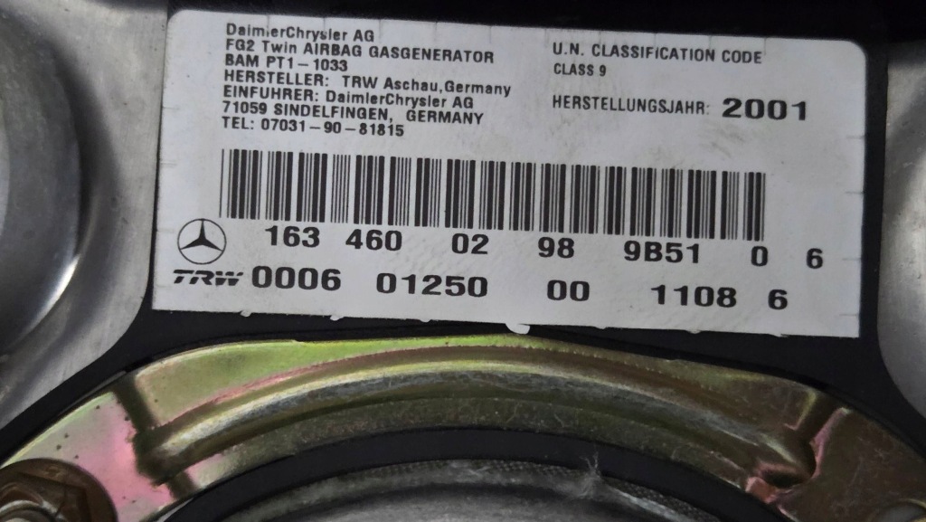 Mercedes ml w163 рестайлинг  воздуховод подушка подушка безопасности m: 5332 Недорого