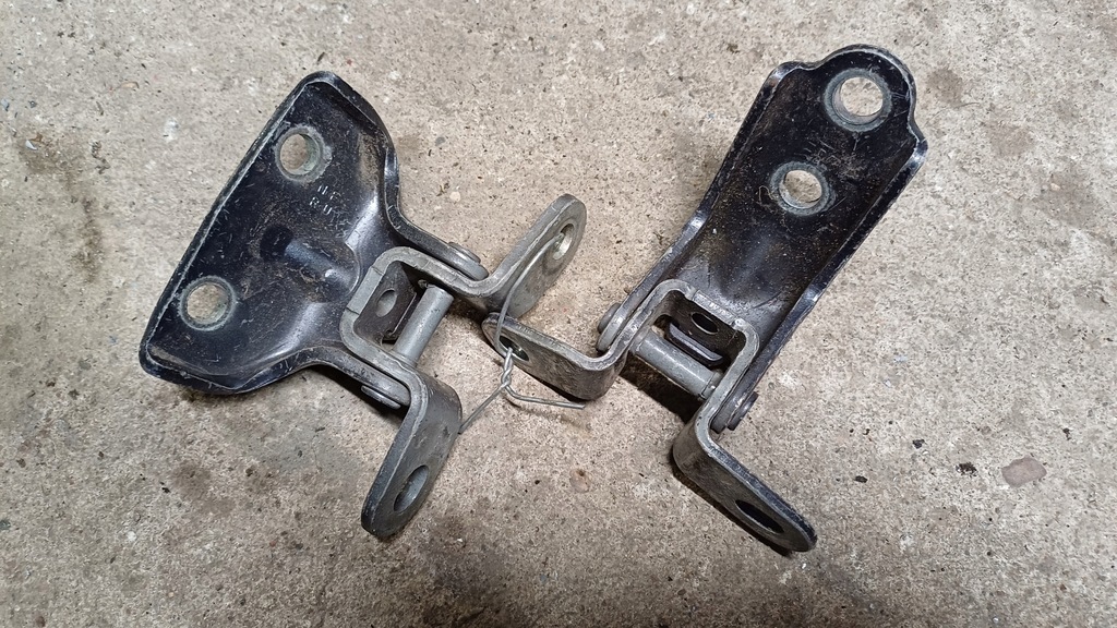 фото №1, Hyundai i30 ii петля дверь левый задняя задний