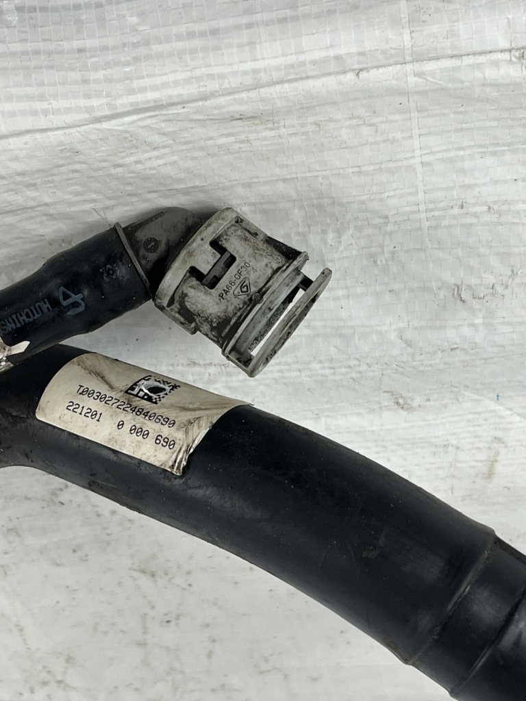 Bmw 5 g30 труба трубка шланг заливна горловина пального 7353911 Доставка