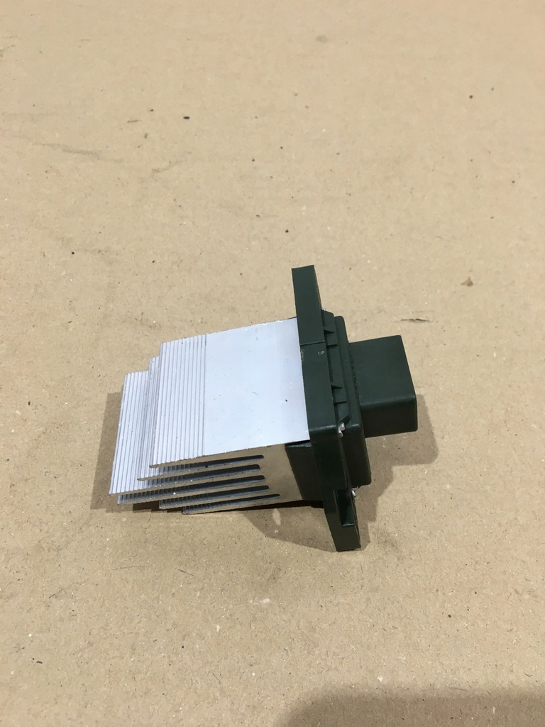 фото №1, Резистор резистор вентилятор kia sportage iv 15-