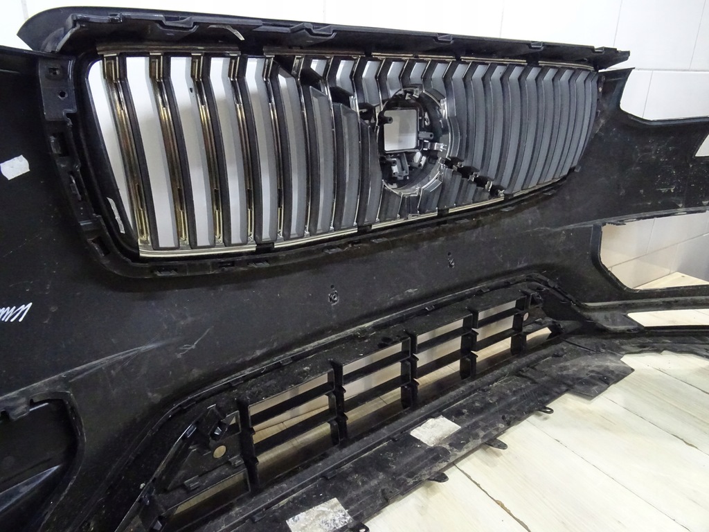 фото №13, Бампер передний volvo xc90 ксенон 31690641 lift r-design
