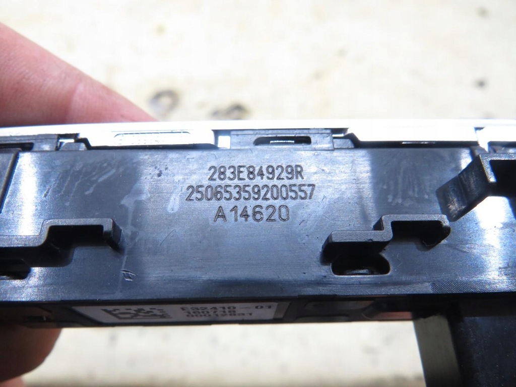 фото №6, Перемикач eco off megane iv 283e84929r