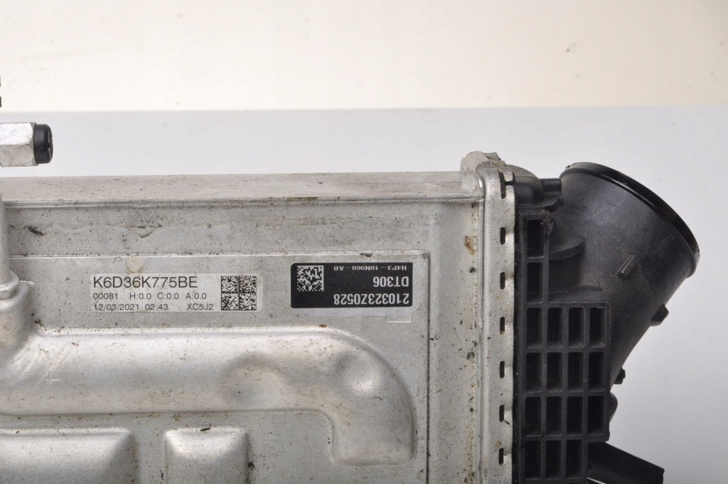 фото №3, Defender ii l663 3.0 радіатор інтеркулер 21r