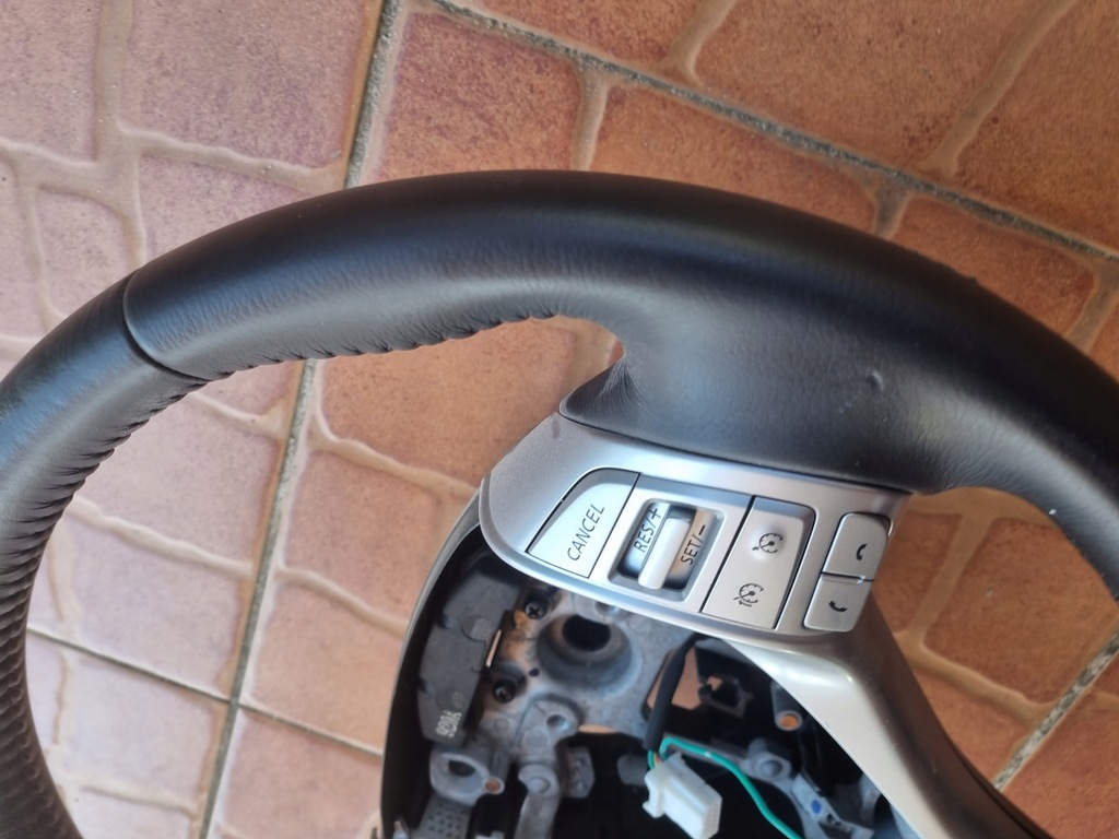 фото №4, Nissan x-trail t32 qashqai ii воздуховод кожаный