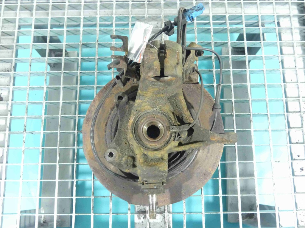 фото №2, Поворотний кулак права ступиця перед 2.0 hdi citroen c5 i