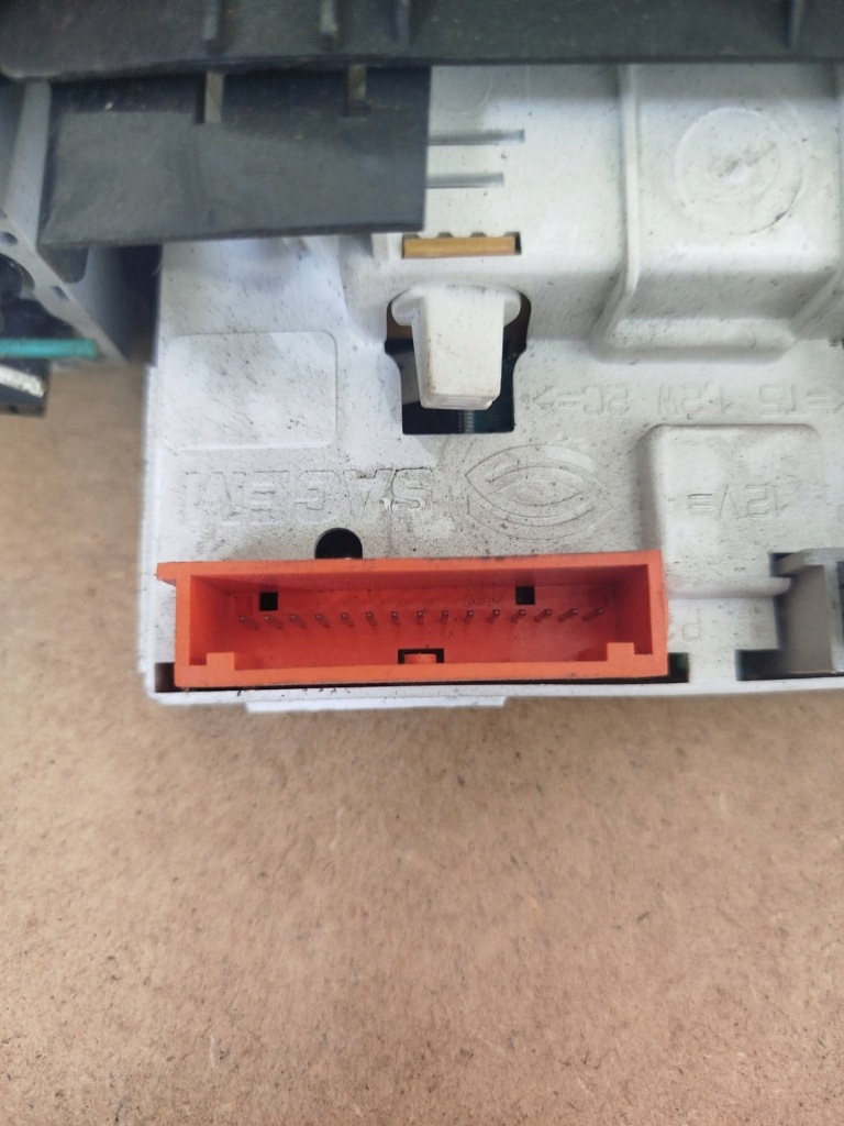 фото №3, Дисплей часы renault scenic i p8200028364a