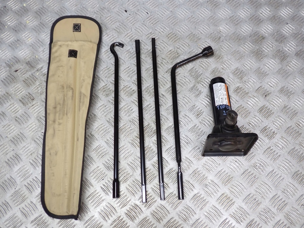 фото №8, Домкрат подъемник ключ do переключения kół kpl. toyota tundra 2022-