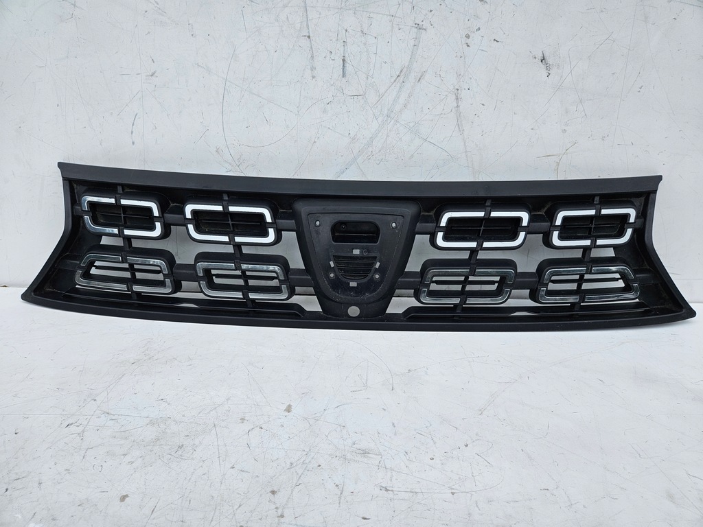 фото №1, Dacia duster ii решётка радиатора решётка радиатора 623103440r