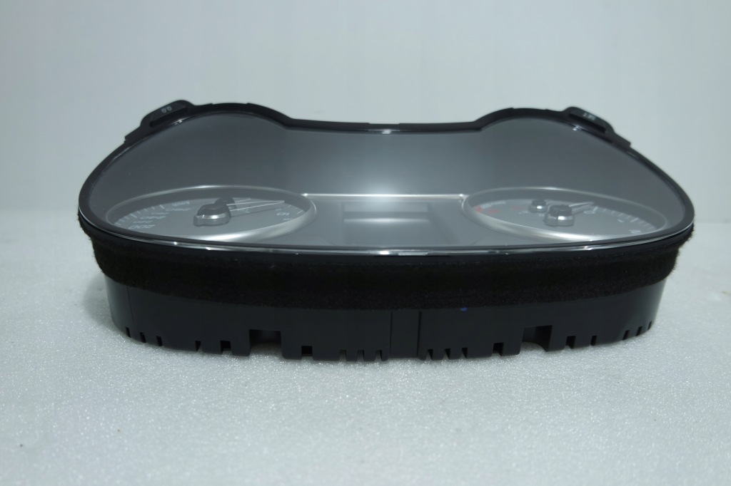 фото №8, Лічильник прилади audi s1 8x