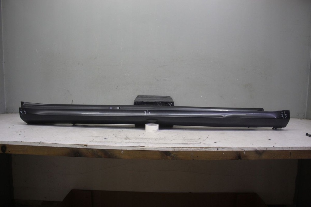 фото №1, Молдинг порог porsche macan gts правая 95b854884a