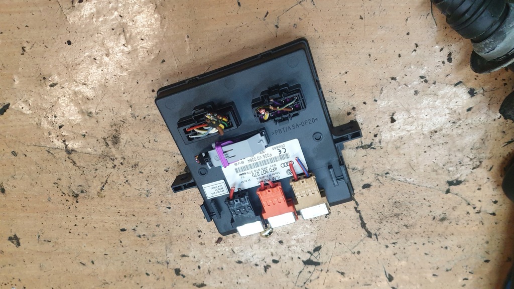 фото №1, Audi a6 c6 модуль блок управления 4f0907279