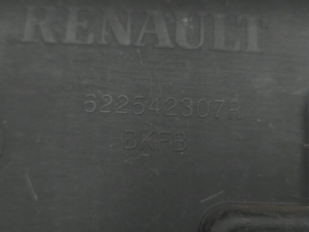 Renault megane iv 2018 решётка нижняя бампера передний в Украине