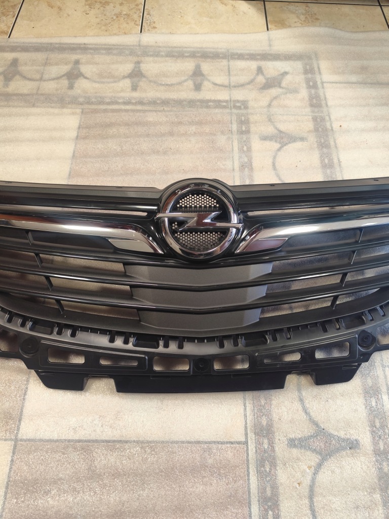 фото №3, Решітка радіатора решітка радіатора opel zafira c lift радар 341601492