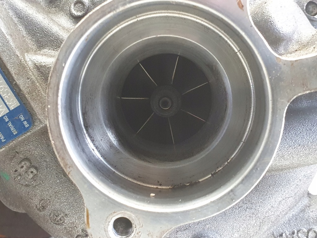 фото №11, Volvo v60 ii 2.0 d4 турбонагнетатель turbo 32240493 32240494