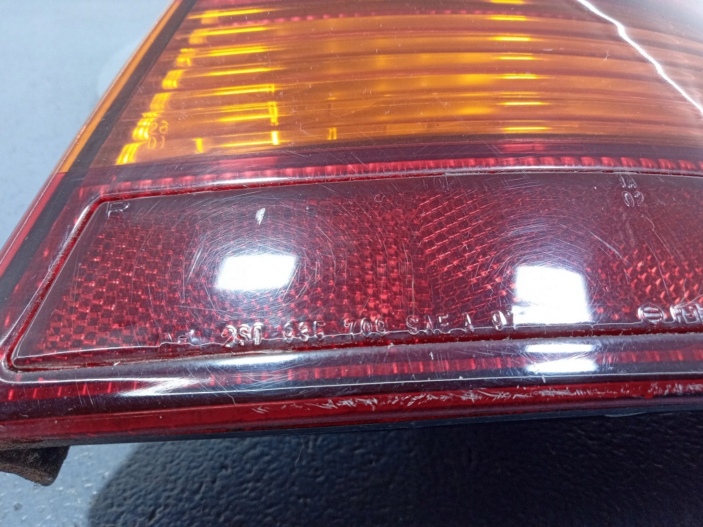 фото №9, Subaru legacy iii be sedan 98- лампа задняя правая наружная 2sd935709