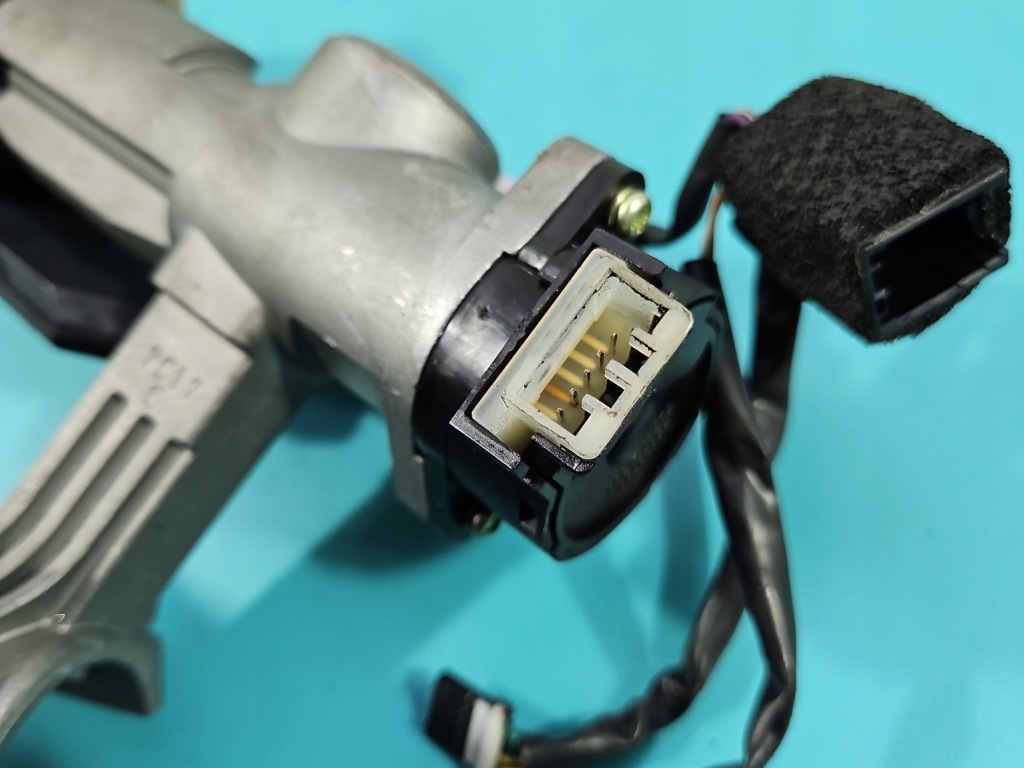 Замок запалювання ключ вкладка opel antara 96673458 Зі Шроту