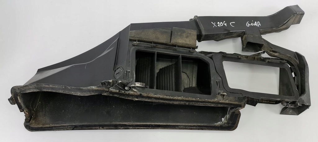 фото №1, Ловушка воздухозаборник воздуха mercedes glk x204 3.0 v6