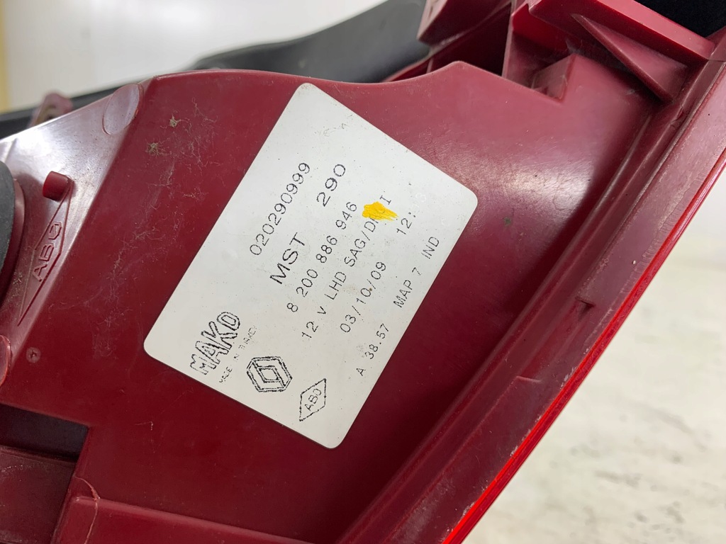 фото №5, Renault clio iii lift лампа правая задняя