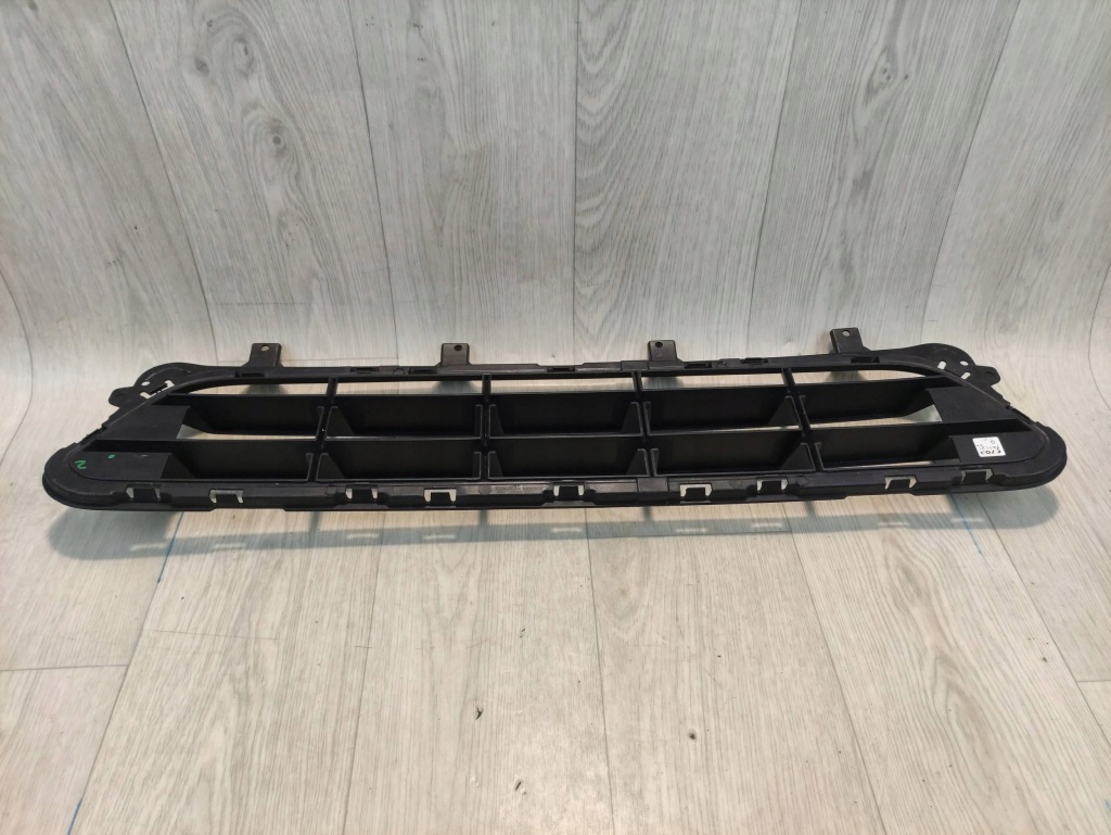 Mini cooper countryman f60 решётка средняя бампера перед 9477040 Оригинал