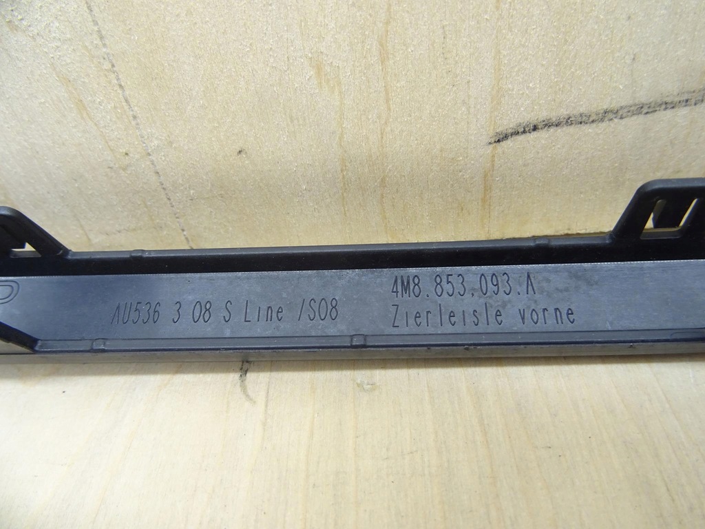 фото №7, Audi q8 4m8 молдинг бампера перед 4m8853093a
